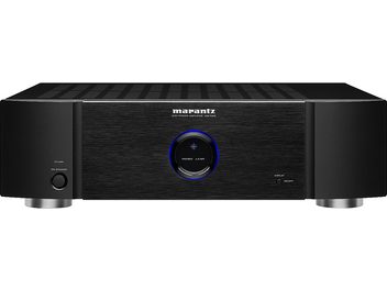 Framsidan av en svart Marantz MM7025 hi-fi-förstärkare, med en lysande blå knapp, vitt logotyp, enkel och elegant