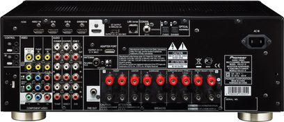 Pioneer VSX-921-K home cinema-versterker, vooraanzicht, vele aansluitingen en knoppen, centraal LCD-scherm