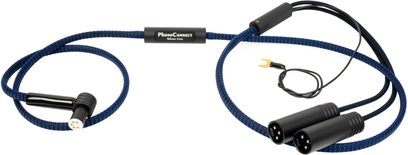 Cavo phono Thorens PhonoConnect PHS 150 DIN-XLR 1,5 m blu e nero con guaina intrecciata in nylon, vista dall’alto, dotato di connettore DIN angolato a 5 poli, due XLR maschi, forcella di massa e cilindro di segnale