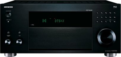 Onkyo TX-RZ1100 sort hjemmebiografsforstærker, set forfra, grøn "DTS:X"-skærm, sølvfarvede knapper og drejeknapper