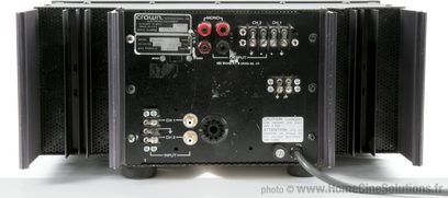 Crown AMCRON PS-400 effektforstærker, frontvisning, sort front med knapper, stik og indikatorer