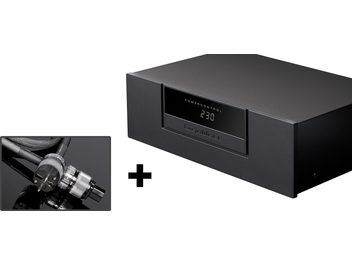 Acondicionador de corriente GigaWatt PowerControl negro con pantalla, cable de alimentación LC-2 Evo de 1,5 m sobre fondo negro