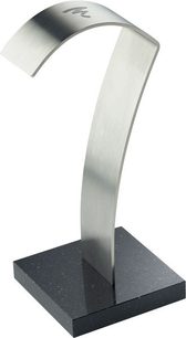 Buet metalstøtte på sort sokkel til Focal Elear og Utopia hovedtelefoner, med en ren og elegant design