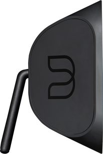 Soundbar BlueSound PULSE SOUNDBAR černý, detailní pohled zepředu, zakřivený tvar, černá mřížka s bílým logem "B"