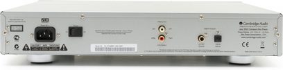 Cambridge Audio Azur 351C sort CD-afspiller, frontvisning, sølvfarvet frontpanel med knapper og digitalt display