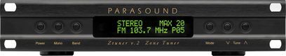 Parasound Ztuner v.2 tuner set forfra i sort, grønt display, knapper og stik på forsiden