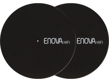 Černý kruhový podnos na talíře, pohled shora, bílé logo "ENOVA HIFI" uprostřed, malá světlá tečka poblíž středu, 2 kusy na sobě