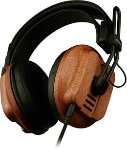 Sluchátka Fostex T60RP s otevřenou konstrukcí, dřevěnými šálky, černými náušníky, černým polstrovaným obloukem a připojeným kabelem