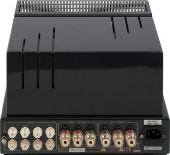 Ampli hi-fi stereo PrimaLuna ProLogue Classic EL-34 černý. Přední panel s tlačítky, konektory a ventilační mřížkou