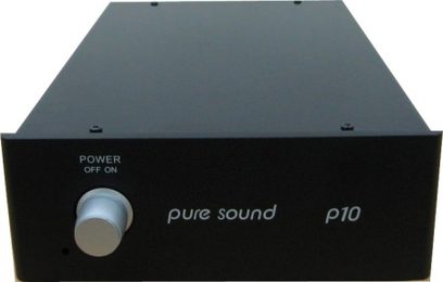 Puresound P10 sort forstærker, set forfra, sølvfarvet drejeknap, indskrift "POWER OFF ON", logo "pure sound p10"
