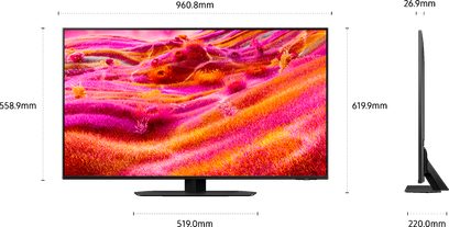 Televizor s plochou obrazovkou, tenký černý matný plastový rám s přizpůsobeným centrálním obdélníkovým stojánkem, tenký panel prezentovaný v celkovém předním pohledu a pravém profilu