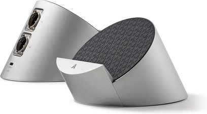 Dock Astell&Kern AK Cradle argento con superficie nera testurizzata e connettori audio posteriori