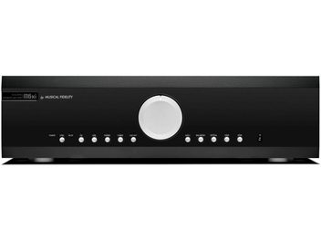 Musical Fidelity M6xi sort integreret stereoforstærker, frontpanel med stor central lydstyrkeknap og sølvfarvede betjeningselementer