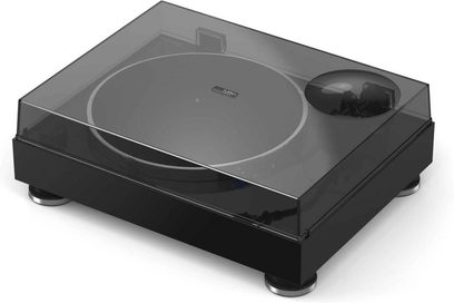 Platine vinyle hi-fi Reloop TURN X noire, vue de dessus en perspective, couvercle fermé, plateau et bras de lecture visibles