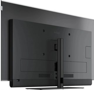 Loewe Antares 48 sort fjernsyn, set bagfra med central fod og ventilationsgitre