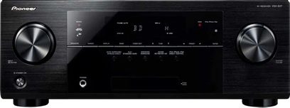 Pioneer VSX-827 sort hjemmebiografsforstærker, set forfra, 2 drejeknopper, LED-display, flere knapper og stik