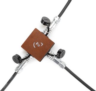 vedere de sus cu cablu Power Link