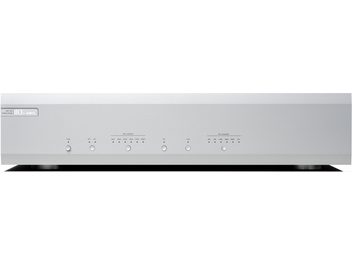 Preamplificatore phono Musical Fidelity M3x Vinyl argento con pannello frontale rettangolare, 6 pulsanti rotondi e iscrizioni nere