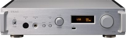 TEAC UD-701N sidabrinės spalvos tinklo garso grotuvas, priekinis vaizdas, šlifuoto aliuminio priekinis skydelis su ekranu, USB prievadais ir valdymo rankenėlėmis