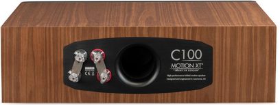 Motion XT C100 centerhøjttaler i valnød med sort bagpanel, sølv- og rødfarvede tilslutningsterminaler, centralt cirkulært port.