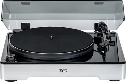 Elac Miracord 60 sort vinylpladespiller, set forfra, med børstet aluminiumsstativ, åben akrylplade, tonearm til højre