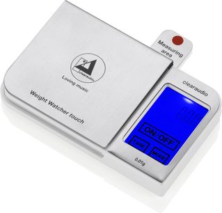 ClearAudio Weight Watcher touch sølvfarvet elektronisk vægt med blå LCD-skærm, der viser "ON/OFF TARE MODE", set oppefra