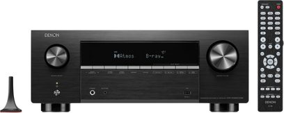 Amplituner kina domowego Denon AVR-X2900HDAB czarny, widok z przodu z pilotem i anteną DAB w zestawie