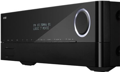 Harman Kardon AVR 171 sort hjemmebiografsforstærker, set forfra, FM-display 87.50MHz 01 Logic 7 MOVIE