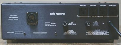 Audio Research SP15 forstærker, sort, frontpanel med stik og knapper, centreret forfra