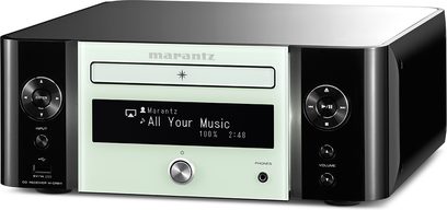 Kompakt Marantz M-CR611 lydsystem i mintgrøn, med sort front, LCD-skærm, sølvfarvede knapper og drejeknapper