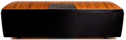 Klipsch P27C naturlig midterkanal, set forfra, aflang rektangulær form, lyst træ, sort gitter