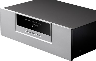 Condizionatore di rete GigaWatt PowerControl 230 argento con display digitale e pannello frontale in alluminio spazzolato
