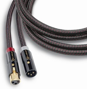 Analog XLR-lydkabel Clarus Crimson XLR 1m med sorte og gyldne stik, sort flettet kappe med røde mønstre