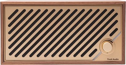 Enceinte Bluetooth Tivoli Model Two Digital i valnøtt/gull, diagonal spaltefasade, sirkulær knapp, forfra sett