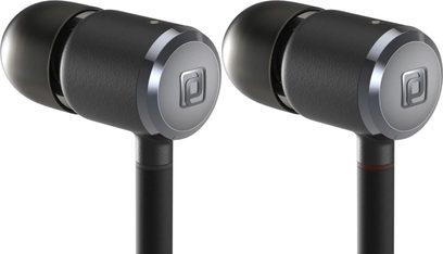 To sorte Periodic Audio Magnesium in-ear hovedtelefoner set forfra med sølvfarvede metalørestykker