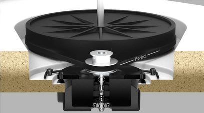 Hi-fi Pro-Ject X1 pladespiller i piano sort, lakeret sort finish. Nærbillede, ovenfra. Mat sort pladedæksel, sort tonarm