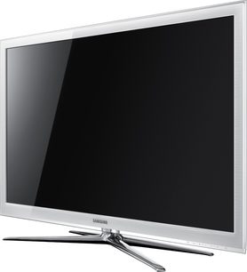 Samsung UE40C6710 40-Zoll-Flachbild-LED-Fernseher, Frontansicht, ausgeschaltet, auf silbernem Metallständer