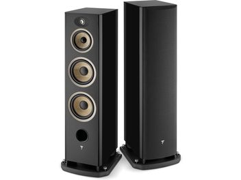 Dvi juodos lakuotos Focal Aria Evo X Nr. 4 kolonėlės, 4 garsiakalbiai, matinis priekis, kojelės