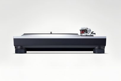 Giradischi hi-fi Technics SL-1500CEG-S argento, vista frontale, braccio con testina, piatto, pulsanti e comandi