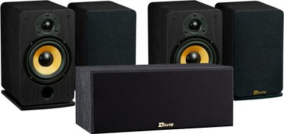 Sada regálových reproduktorů Davis Eva a centrálního reproduktoru Maya 2 v černé barvě, 2 přední strany, na každém reproduktoru viditelné 3 žluté reproduktorové měniče