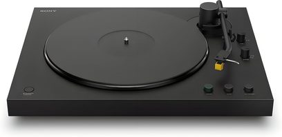Ön panelde kontrol düğmeleri ve düz ton koluna sahip siyah Sony PS-LX5BT pikap