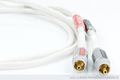 Audio analogový kabel RCA AirTech Omega 2 x 1M bílý, pozlacené RCA konektory, bílý opletený plášť, detailní pohled