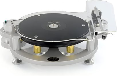 Michell Engineering Gyro SE platespiller i sølvfarget aluminium, svart tallerken med gullvekter, synlig arm og rem, 3/4-visning