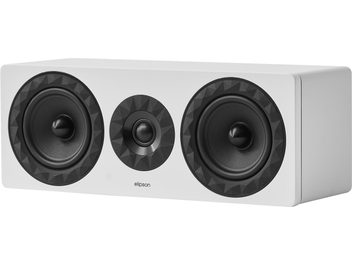 Центральна колонка Elipson Prestige Facet II 11C біла в дерев'яному корпусі, пофарбованому в матовий білий колір, фасад з двома симетричними низькочастотними/середньочастотними динаміками та центральним твітером, оточеними чорними фасетними кільцями, вид з правого переднього тричвертного ракурсу