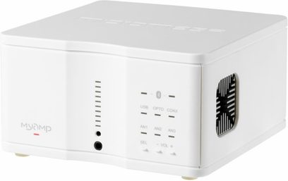 Hvid stereohøjttaler-forstærker Micromega MyAmp, set forfra, rektangulært hvidt kabinet med frontpanel, knapper og stik