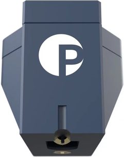 Testina per giradischi hi-fi Pick It MC3, vista frontale, corpo angolare blu scuro, logo circolare bianco con lettera "P"
