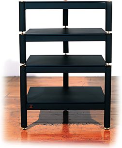 Lovan Classic II hi-fi møbel med 4 sorte hylder, sort metalramme, set forfra