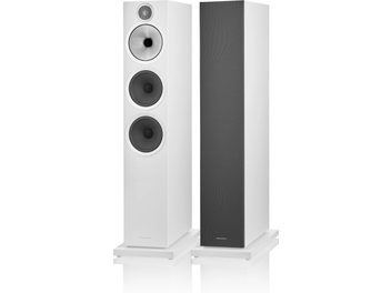 Boxe podea Bowers & Wilkins 603 S3 albe, vedere frontală, una cu și una fără grilă frontală neagră