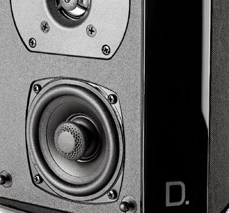 Definitive Technology SR9040 sort højttaler, nærbillede af fronten, basenheder og diskant, metalristelåg