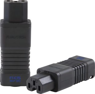Napájecí adaptér Furutech FI-C15 NCF (R) z černého plastu, rýhované tělo, samice IEC konektoru, šikmý pohled